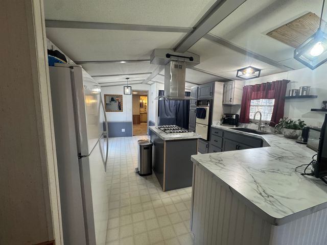 82 Sunset Circle, Campton, NH 03223