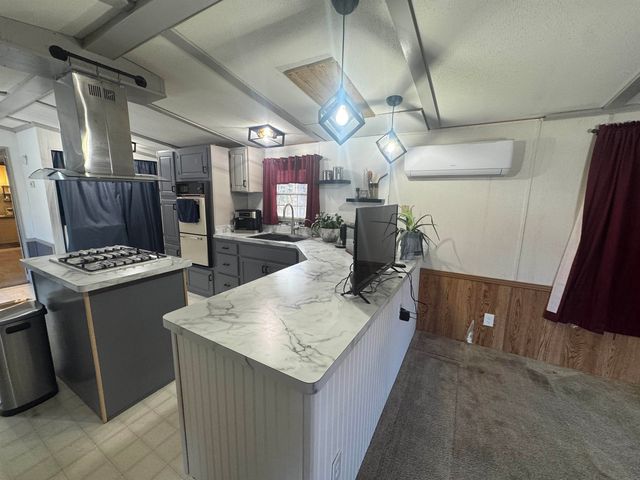 82 Sunset Circle, Campton, NH 03223