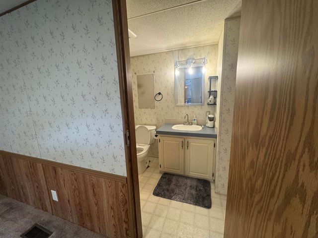 82 Sunset Circle, Campton, NH 03223