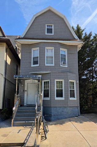 811 E 8th Street, Brooklyn, NY 11230