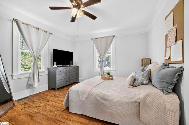 105 Mellon Street, Slater, SC 29683