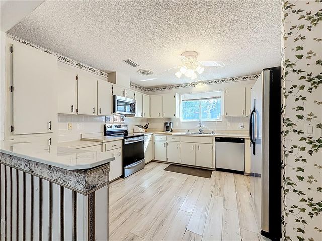 8695 SW 116TH STREET ROAD, Ocala, FL 34481