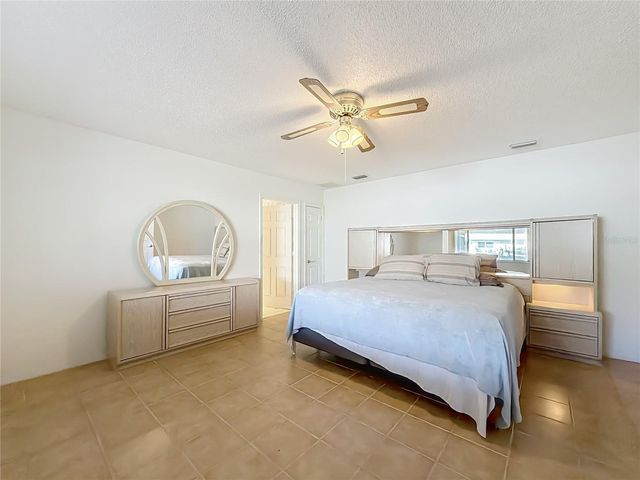 8695 SW 116TH STREET ROAD, Ocala, FL 34481