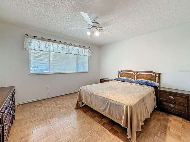 8695 SW 116TH STREET ROAD, Ocala, FL 34481