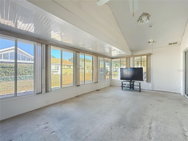 8695 SW 116TH STREET ROAD, Ocala, FL 34481