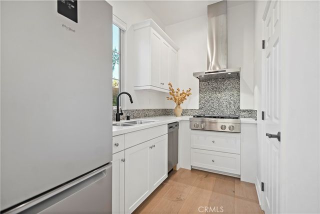 66 Poncho, Irvine, CA 92602