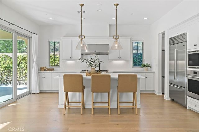 66 Poncho, Irvine, CA 92602