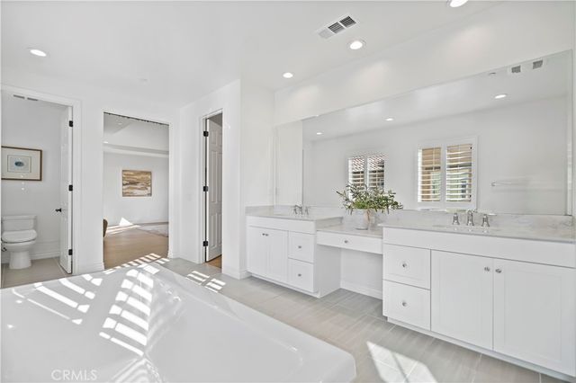 66 Poncho, Irvine, CA 92602