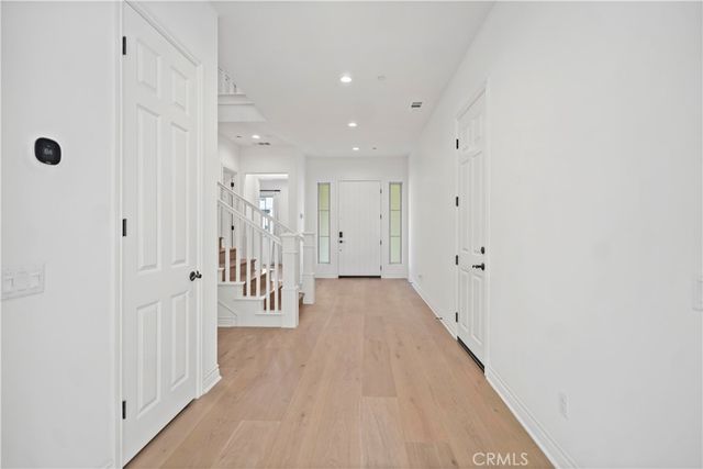 66 Poncho, Irvine, CA 92602