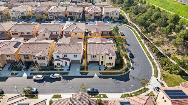 66 Poncho, Irvine, CA 92602