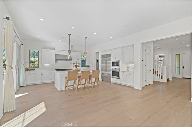 66 Poncho, Irvine, CA 92602