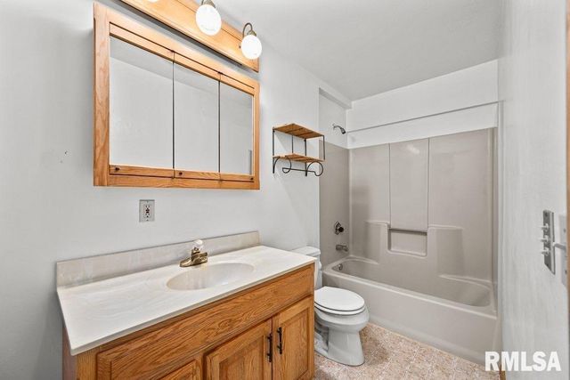 4306 16TH Avenue, Moline, IL 61265