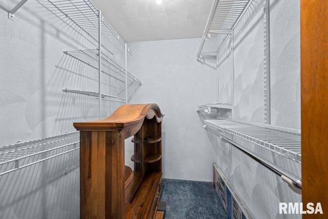 4306 16TH Avenue, Moline, IL 61265