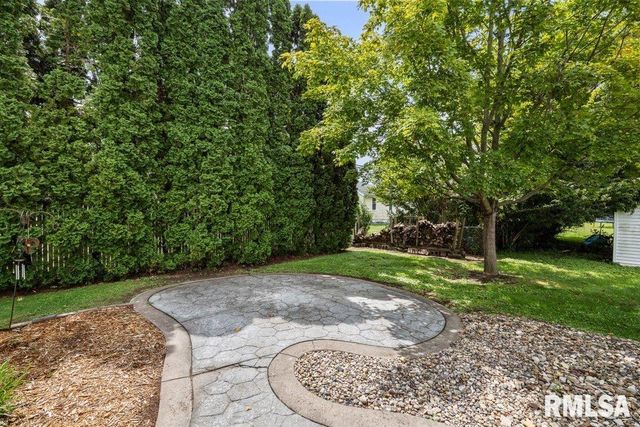 4306 16TH Avenue, Moline, IL 61265