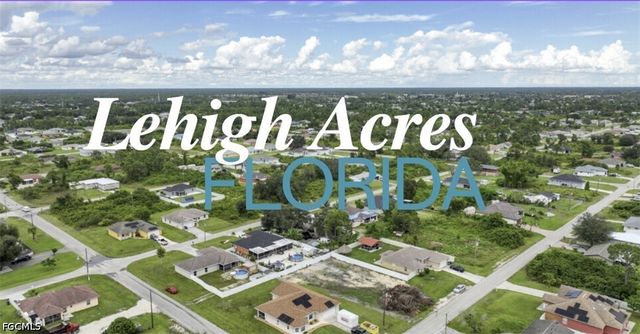 3305 58th ST W, Lehigh Acres, FL 33971