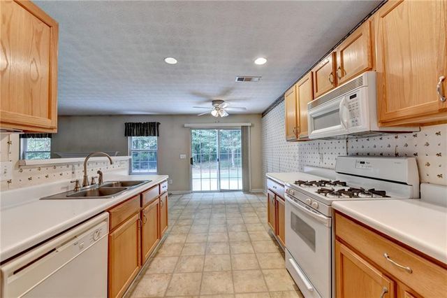 3065 Evergreen Eve Crossing, Dacula, GA 30019