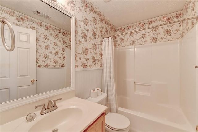 3065 Evergreen Eve Crossing, Dacula, GA 30019