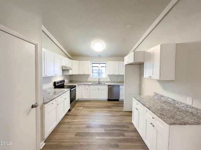 805 Wedgewood Avenue, Zebulon, NC 27597