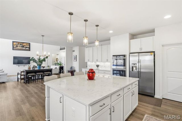 1278 Harvester Drive, Chesterfield, MO 63005