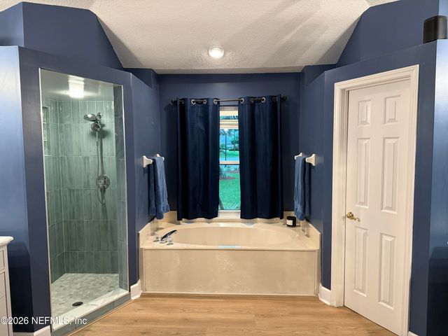 13802 LONGS LANDING Road E, Jacksonville, FL 32225
