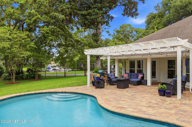 13802 LONGS LANDING Road E, Jacksonville, FL 32225