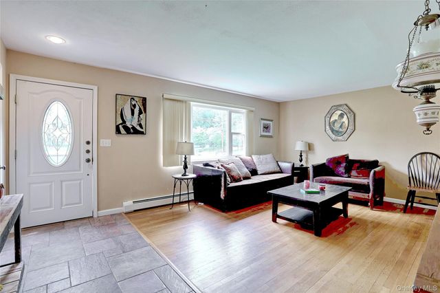 1 Verdin Drive, New City, NY 10956