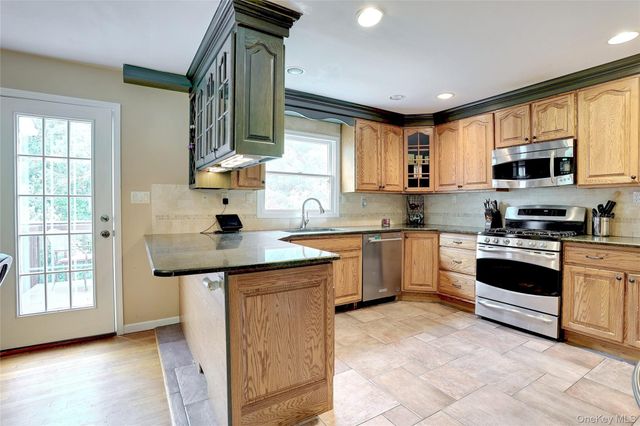 1 Verdin Drive, New City, NY 10956