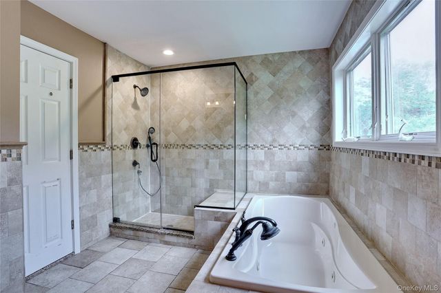 1 Verdin Drive, New City, NY 10956