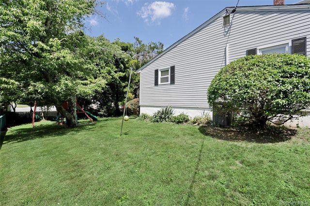 1 Verdin Drive, New City, NY 10956