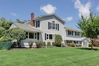 1 Verdin Drive, New City, NY 10956