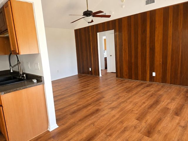 4714 Lambs LN, Austin, TX 78744