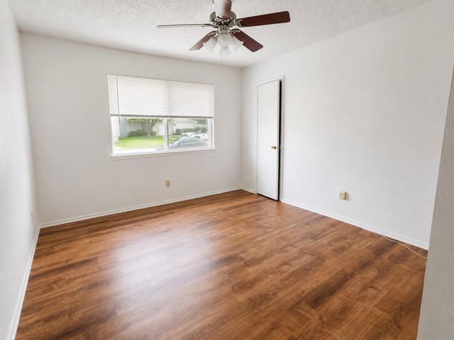4714 Lambs LN, Austin, TX 78744