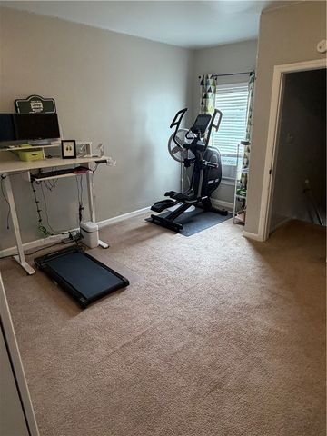 112 N 1st St, Jeannette, PA 15644