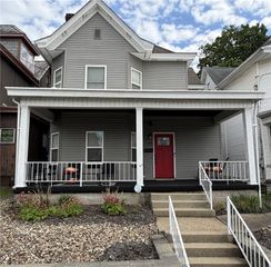 112 N 1st St, Jeannette, PA 15644