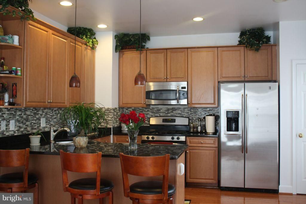 2483 TERRA COTTA CIR, Herndon, VA 20171