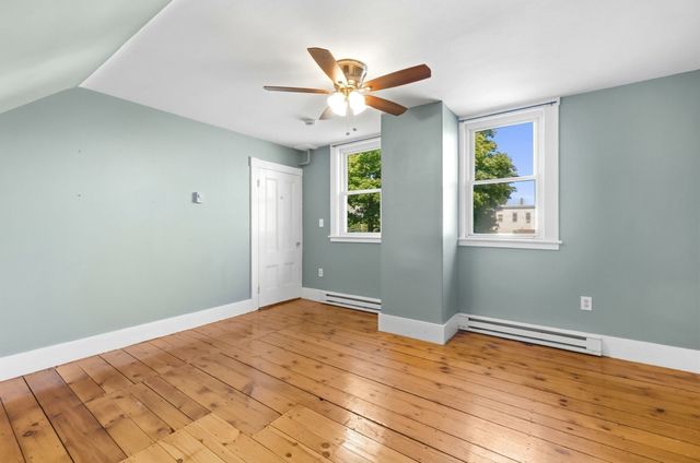 143 North St 2, Salem, MA 01970