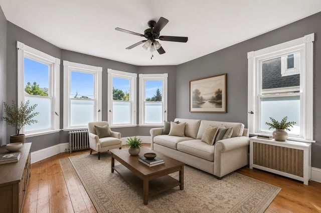 143 North St 2, Salem, MA 01970