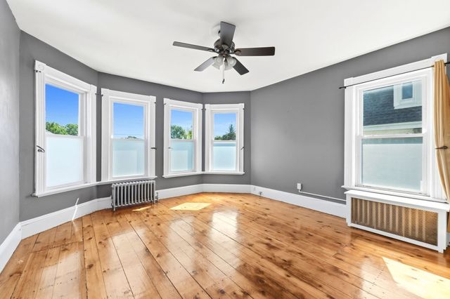 143 North St 2, Salem, MA 01970