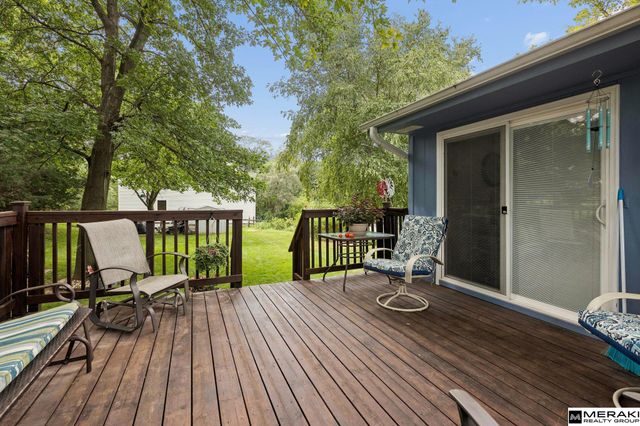 2001 N Ridge Drive, Plattsmouth, NE 68048