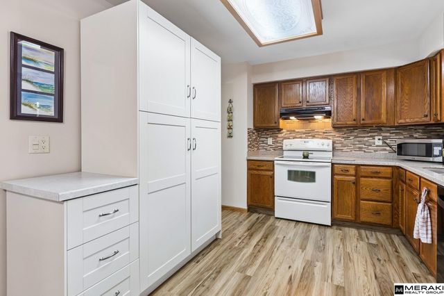 2001 N Ridge Drive, Plattsmouth, NE 68048