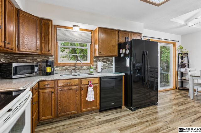 2001 N Ridge Drive, Plattsmouth, NE 68048