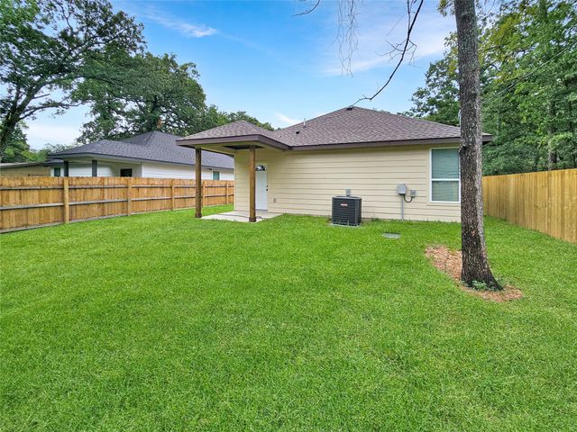 140 Mohican Trail, Mabank, TX 75156