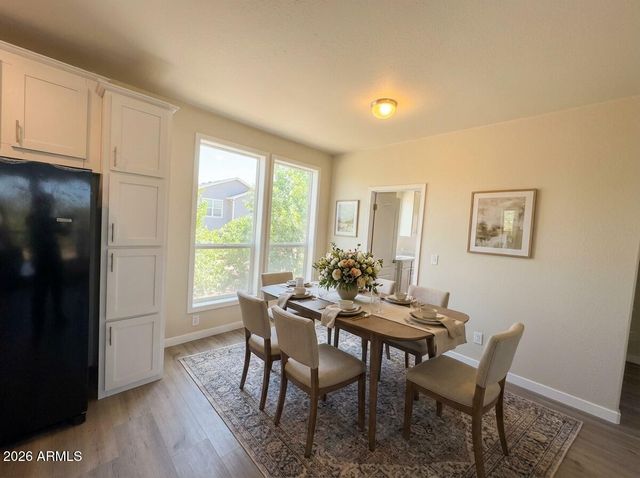 44323 N 12th Street, New River, AZ 85087