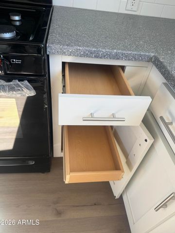 44323 N 12th Street, New River, AZ 85087