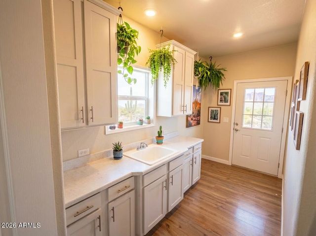 44323 N 12th Street, New River, AZ 85087