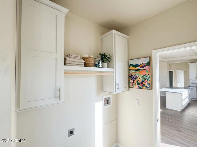 44323 N 12th Street, New River, AZ 85087