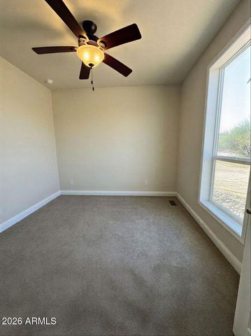 44323 N 12th Street, New River, AZ 85087