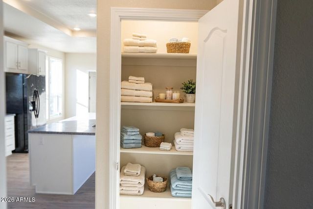 44323 N 12th Street, New River, AZ 85087