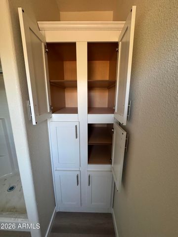 44323 N 12th Street, New River, AZ 85087