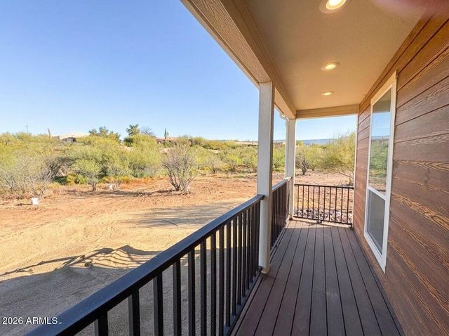 44323 N 12th Street, New River, AZ 85087